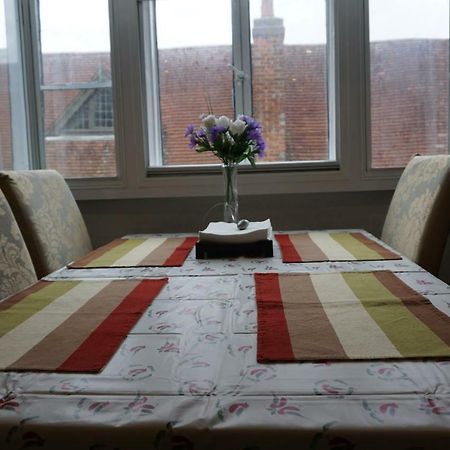 Golden Cross Guesthouse Оксфорд Экстерьер фото